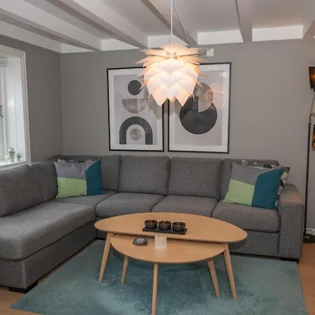 Classic Townhouse, Garden, Spacious Ferienhaus