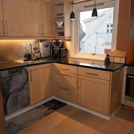 Classic Townhouse, Garden, Spacious Ferienhaus Stavanger